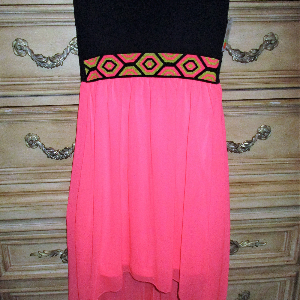 Strapless Dress - Picture 2 of 8